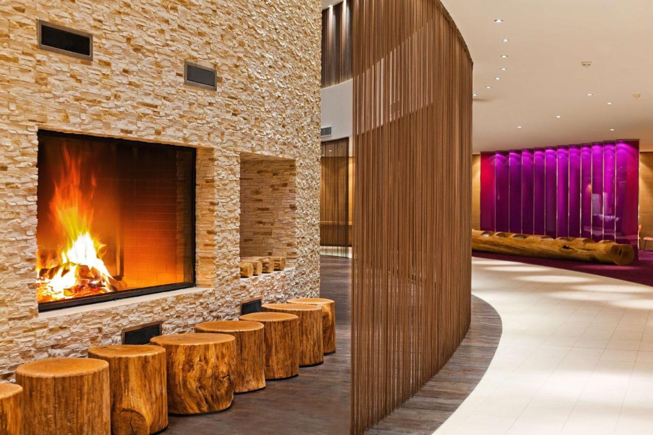 Radisson Blu Resort Bukovel Esterno foto The lobby of the W Aspen