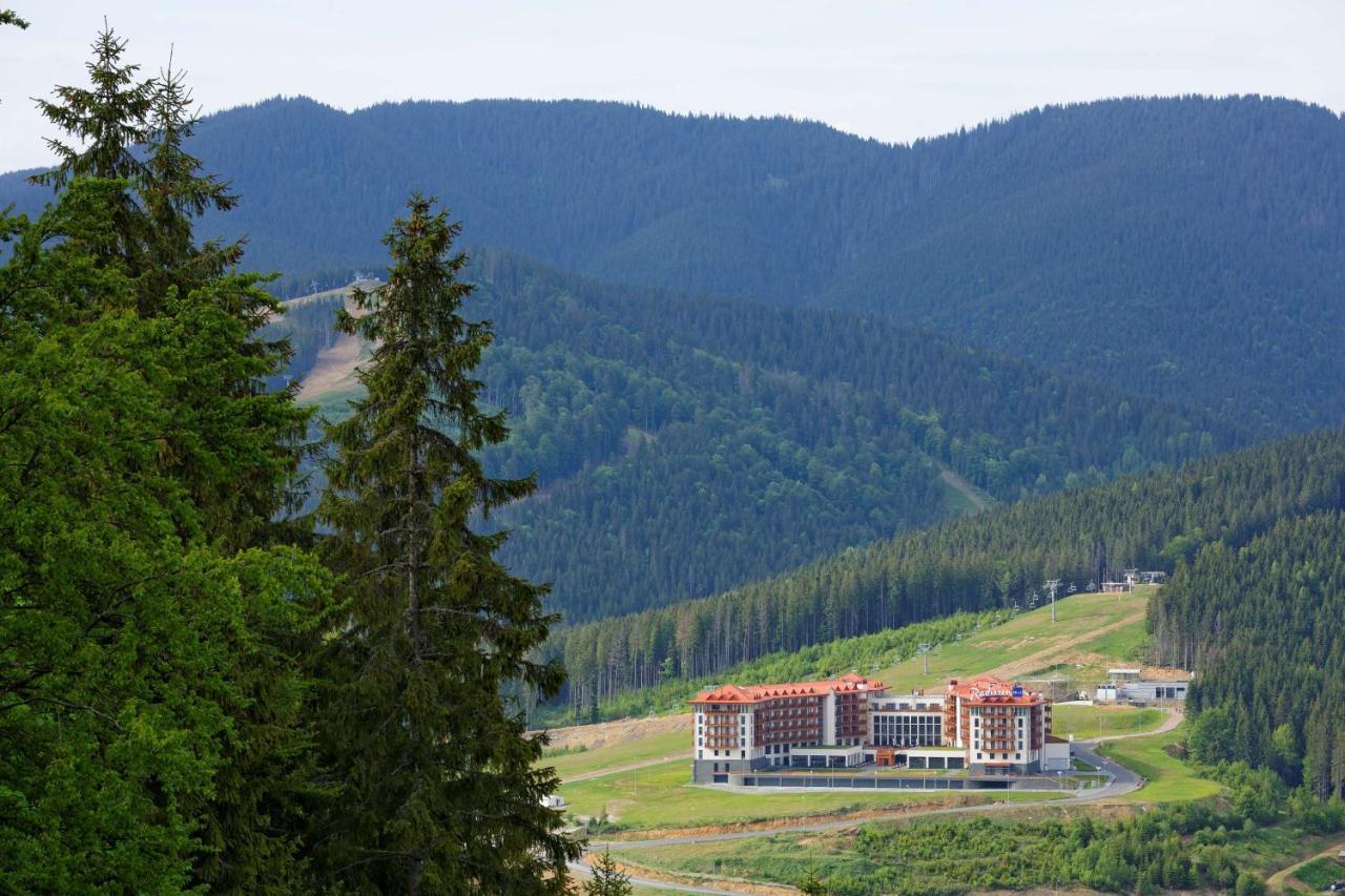 Radisson Blu Resort Bukovel Esterno foto Pojána